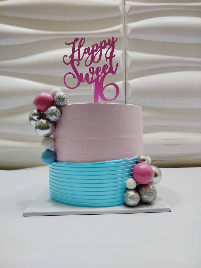 Birthday Cakes – Tall - design 1